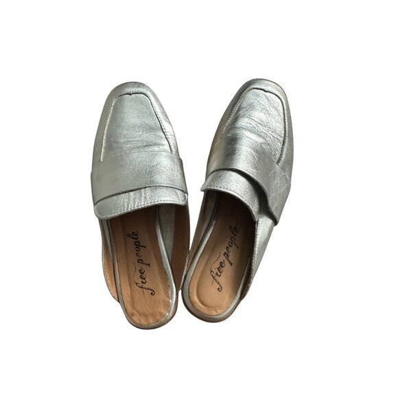 FREE PEOPLE Metallic Silver Leather Mules Flats Loafers Size 36 / 6 - Picture 4 of 9